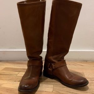 Frye Harness boots in cognac (7.5)